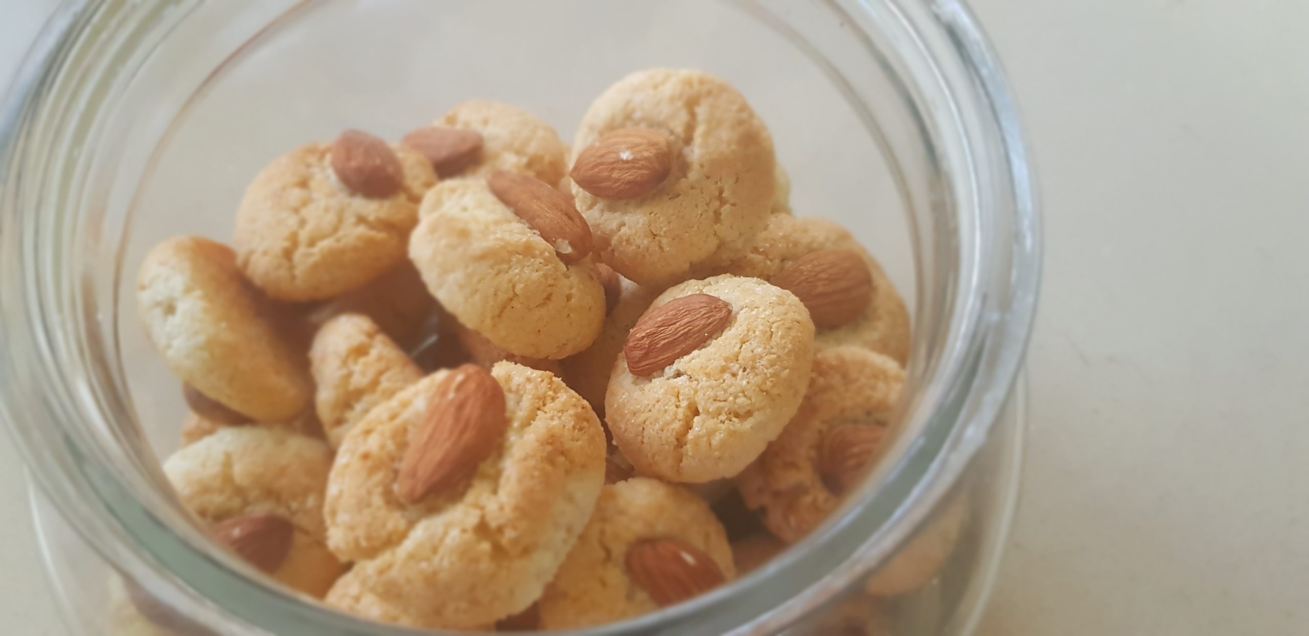 Les biscuits aux amandes (doux et moelleux)