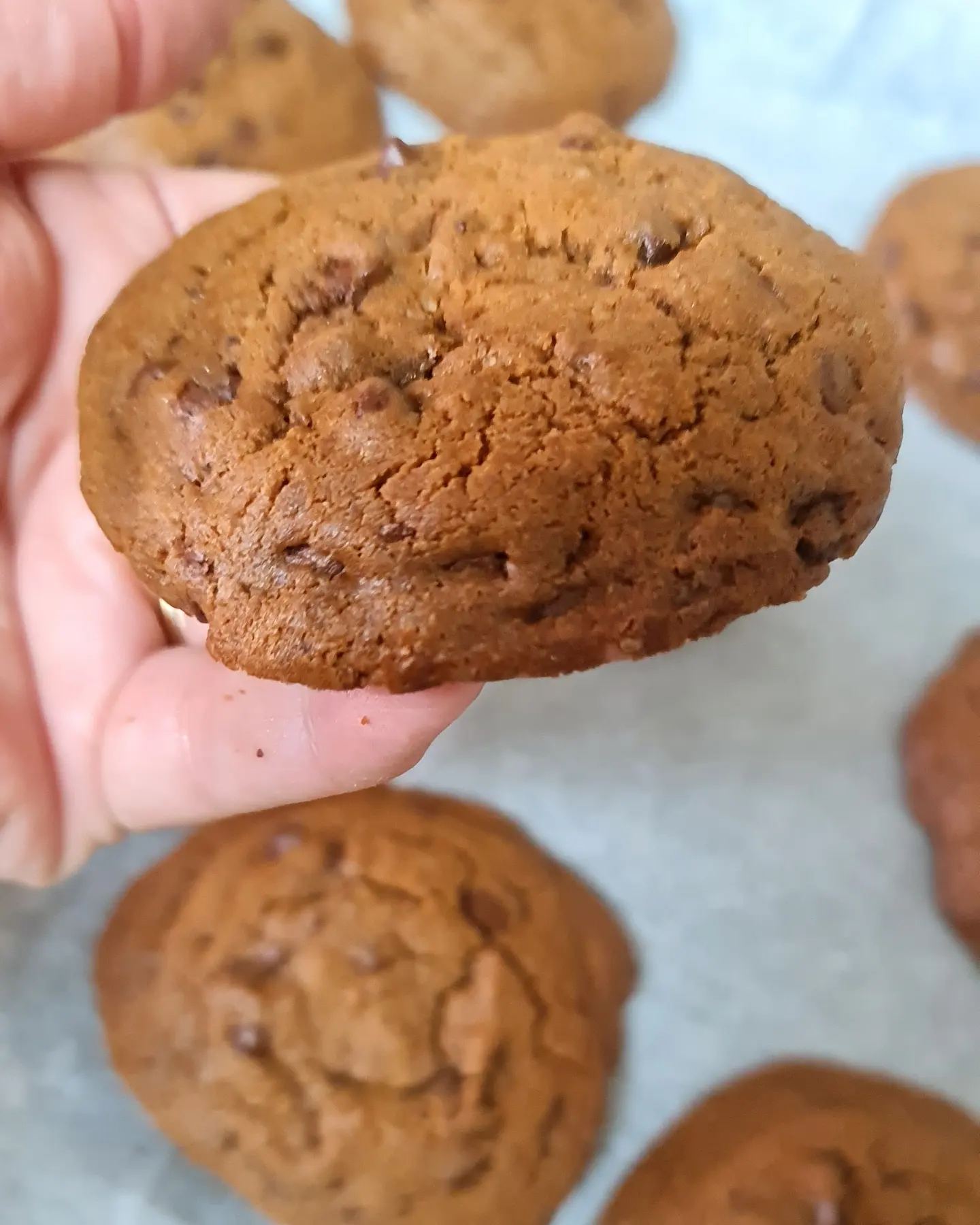 Cookies aux pépites de chocolat avec beurre noisettes et café